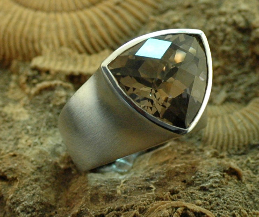 Rauchquarz Ring 15x15 mm tria.